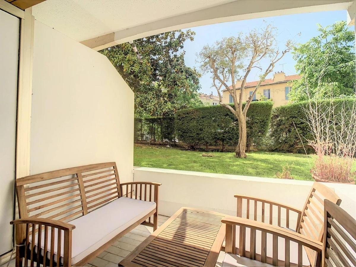 Superbe Studio Terrasse Centre Ville Et Plages A Pieds Cannes Dış mekan fotoğraf